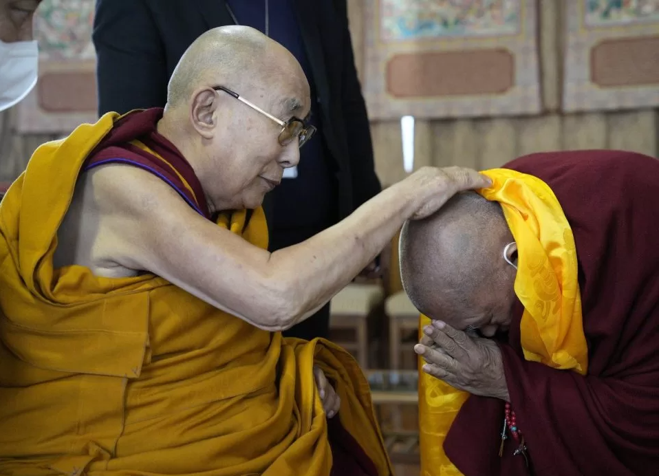 Advice From His Holiness The Dalai Lama For Lama Zopa Rinpoche’s Swift Return Fpmt
